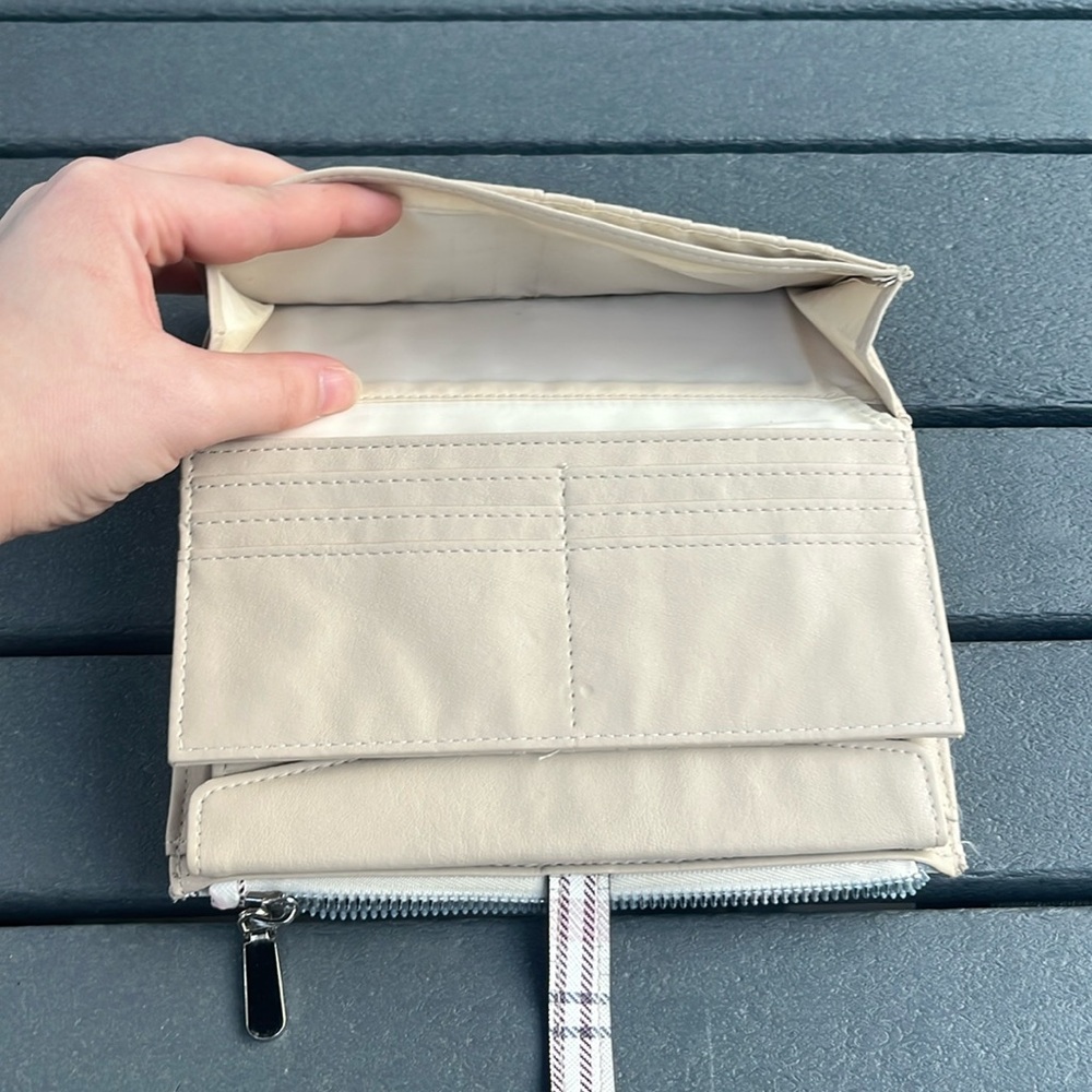‘Safe Keeper’ Pink&White Plaid Wallet;Tan Interior; 4x7.5in; Snap&Zip closure - Picture 10 of 14